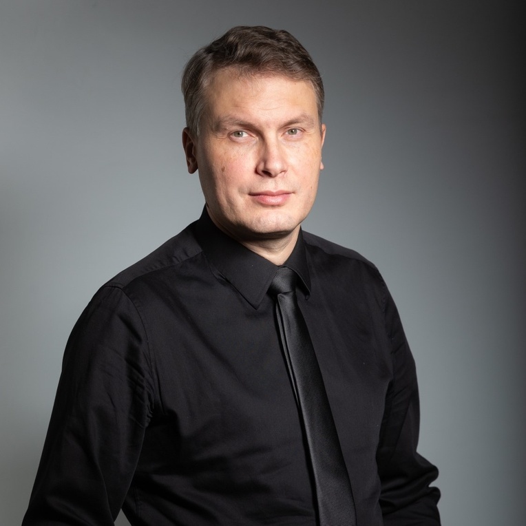 Сергей Хельмянов